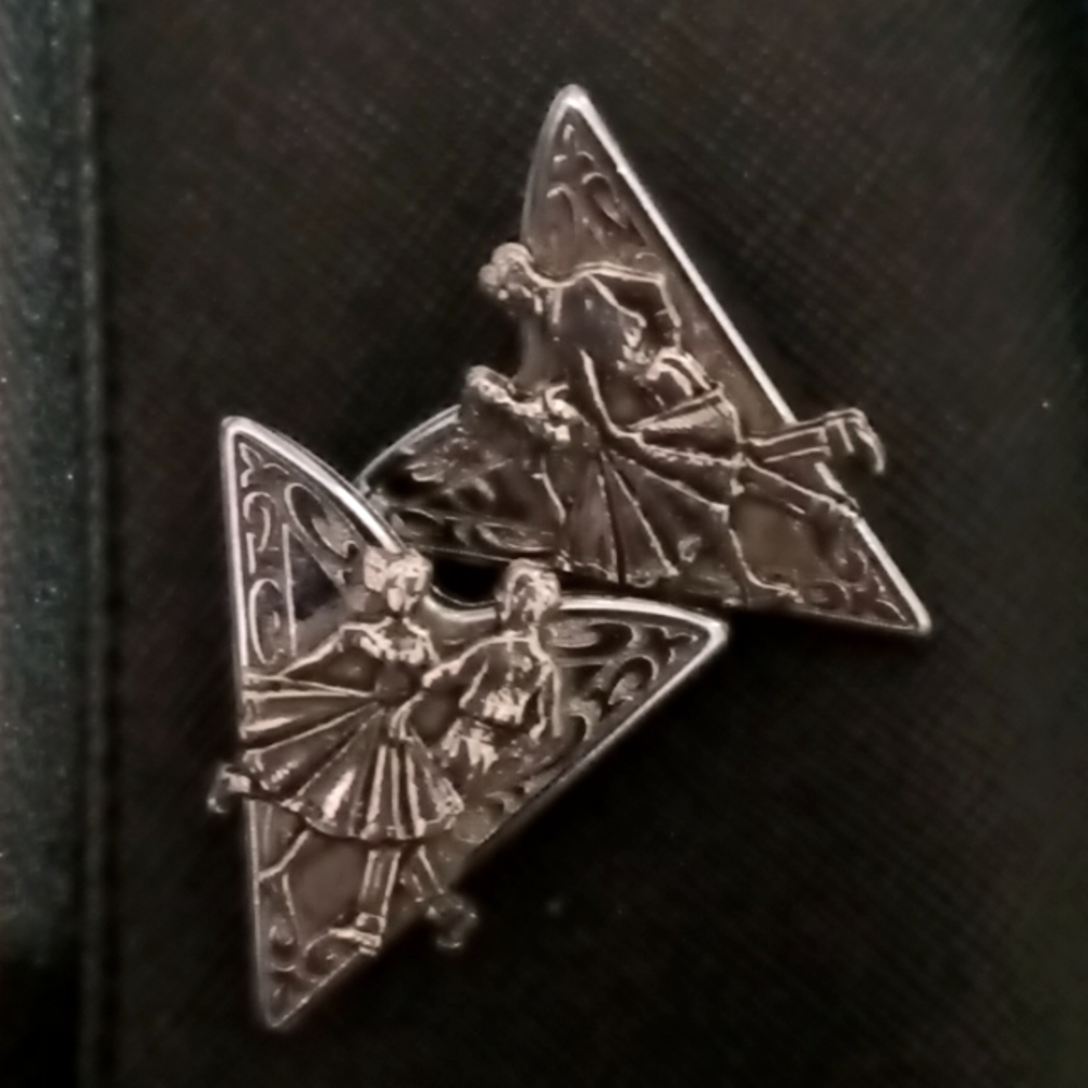 Western Collar Clips (square dance)